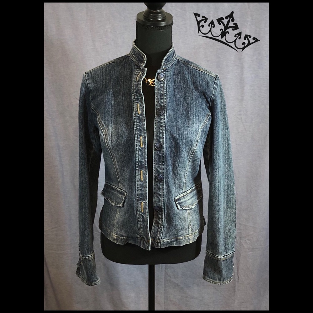 Adorable jean jacket! Size small.